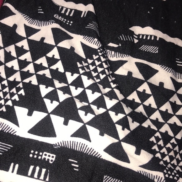 Bundle of LulaRoe Leggings! - Picture 4 of 4